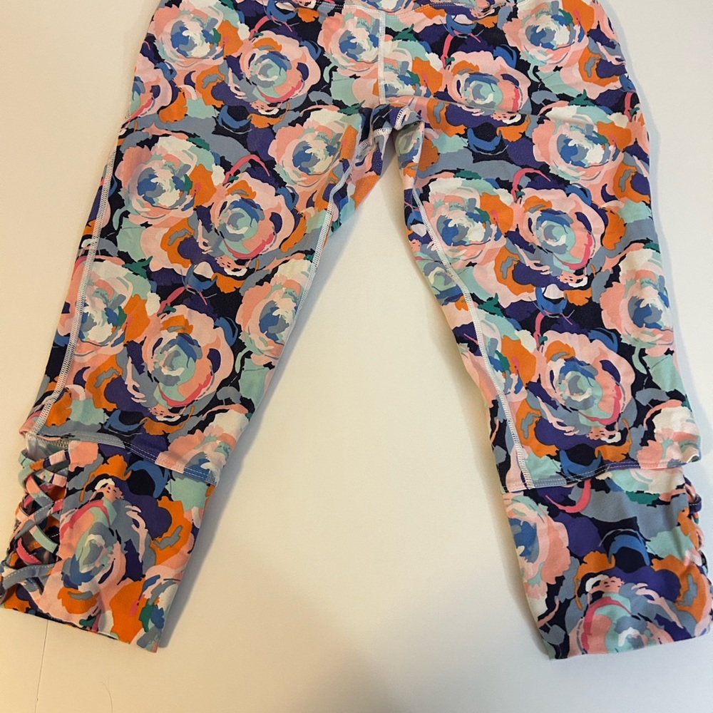 Ruby Ribbon Multicolor Retired Floral Capri Activewear Leggings